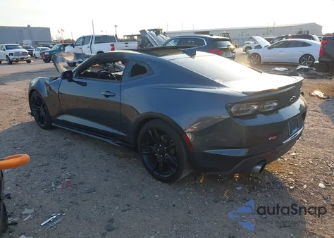 2021 Chevrolet Camaro Rwd Lt1 z USA, uszkodzony, nr VIN 1G1FE1R74M0128984